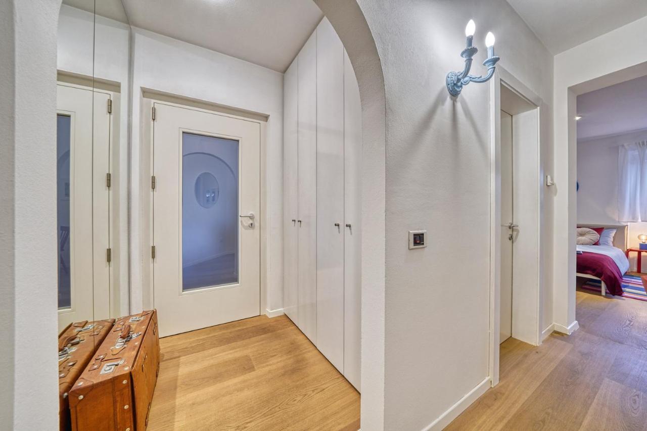 Centrally Located Apartment With Parking Space Caldaro Exterior foto